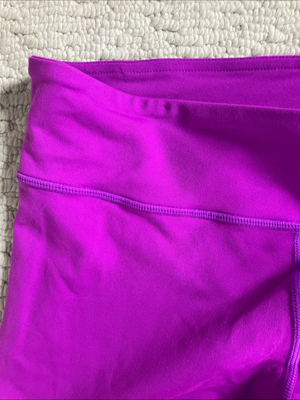 Zumba Fitness Magenta Purple Capri Leggings with Orange ZUMBA Logo L - Picture 3 of 4